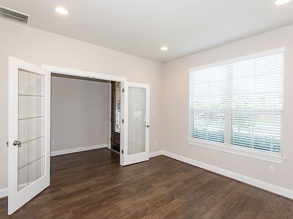 4th image of 15804 Cinca Terra Dr