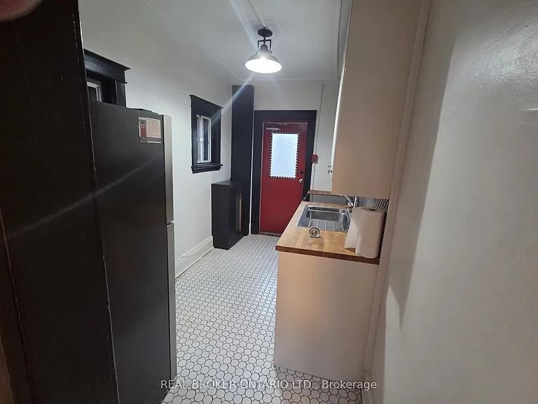 4 Hyde Park Ave #10 — Photo 6