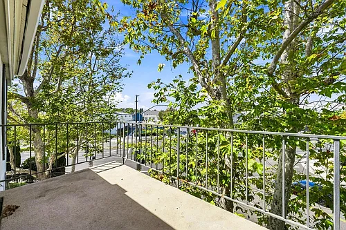 300 Cagney Ln Photo 1