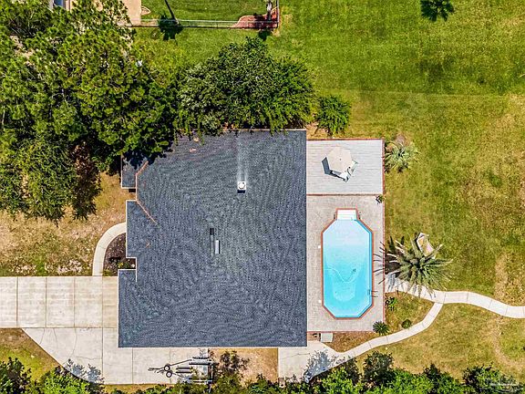 5th image of 2725 Sea Lark Ln
