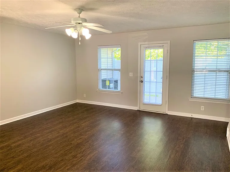 2034 Victory Gallop Ln — Photo 5