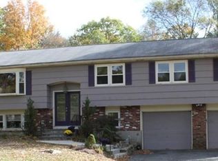 112 Westview Dr, Stoughton, MA 02072