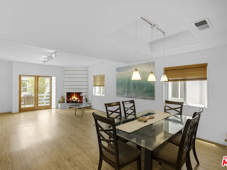 115 Galleon St #B — Photo 9