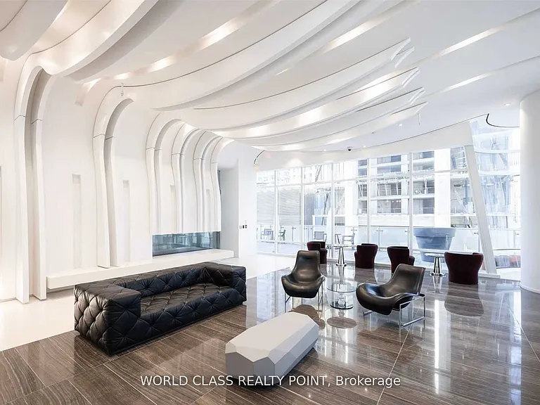 1 Bloor St E #1511 — Photo 31