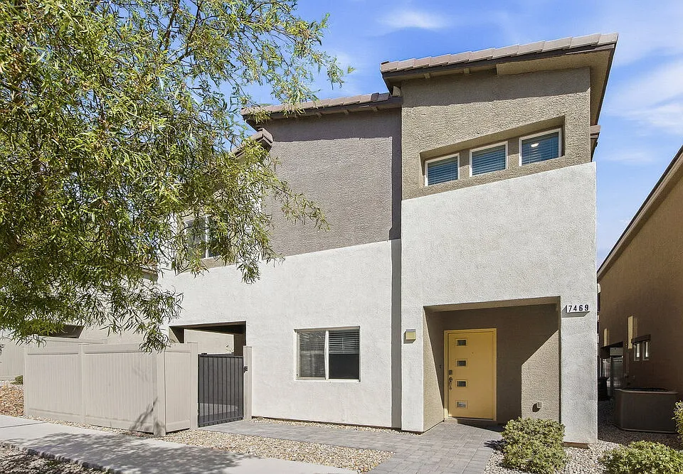 7469 Opal Star St