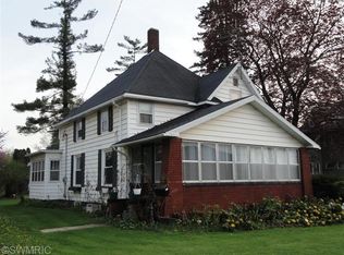 612 Tupper Lake St, Lake Odessa, MI 48849