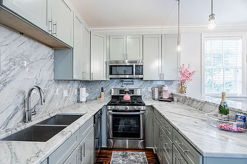 1201 Baronne St #6 Photo 1