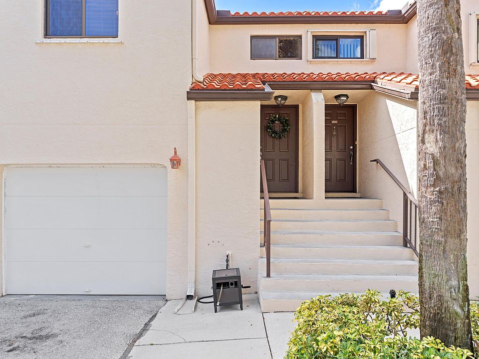 1st image of 5 Via De Casas Sur #201
