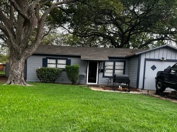 4228 Eastland St, Fort Worth, TX 76119