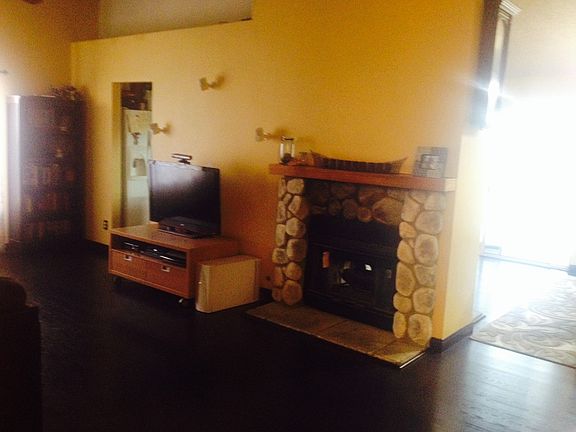 3rd image of 2583 W Loma Vista Dr