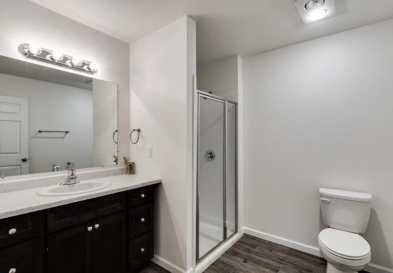 Third and Pines Apartment — Photo 5