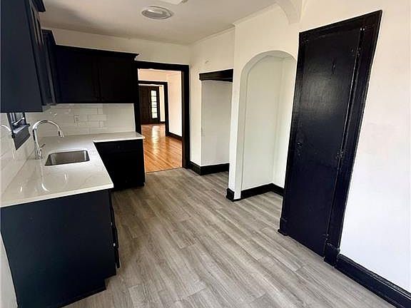 3rd image of 5514 Paseo Blvd #2