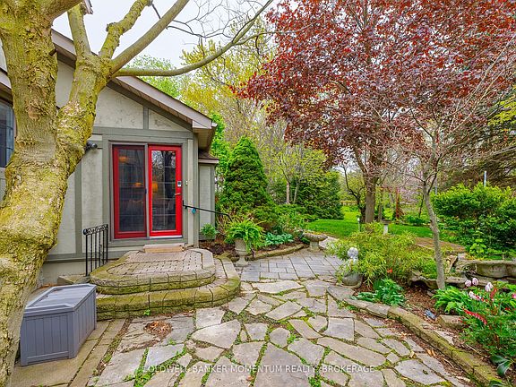 3rd image of 388 Linwell Rd
