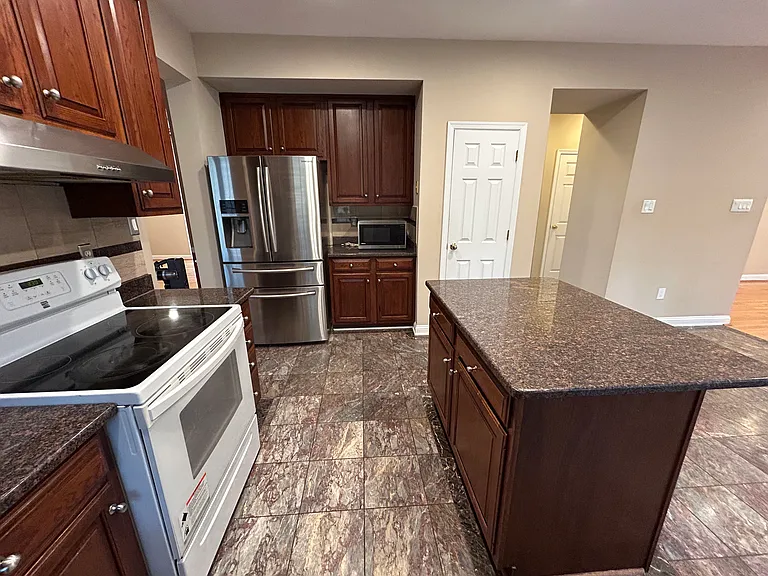 3525 Coventry Court Dr — Photo 20