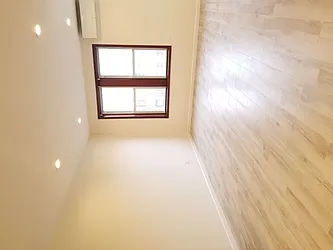 Rented by Roz Khan, LREB