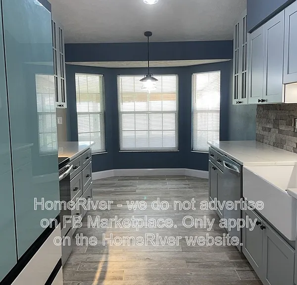 4021 NE 6th Ct — Photo 4