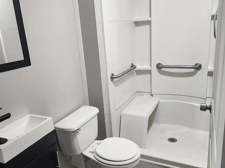 6844 Tipps St — Photo 15