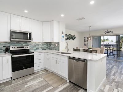 1739 SE 46th Ln APT 202, Cape Coral, FL, 33904