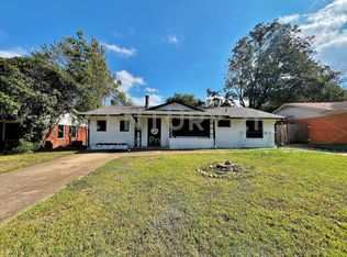 1905 Dorothy Dr, Grand Prairie, TX 75051