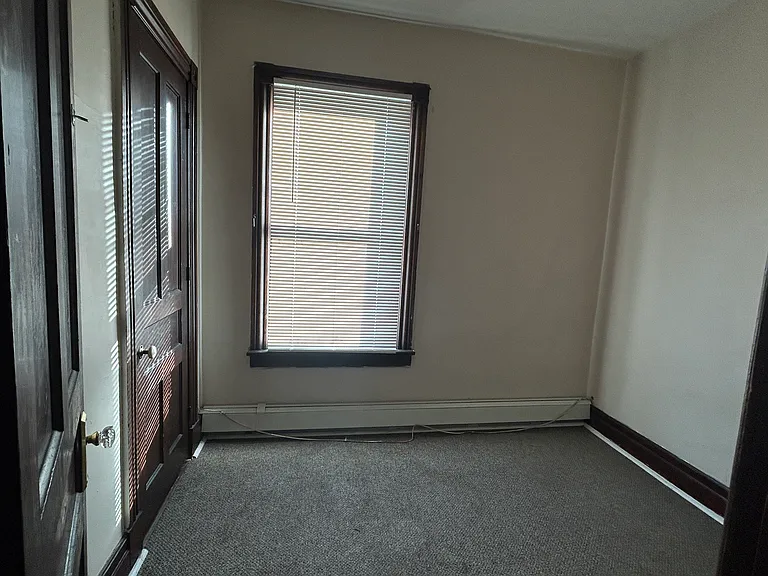 339 3rd St #3 — Photo 7