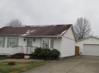 61 Pin Oak Dr, Culloden, WV 25510