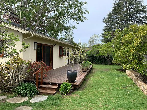 3rd image of 947 Barcelona Dr