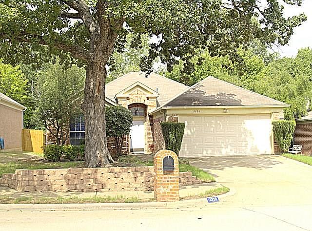 1st image of 2520 Creekhaven Dr
