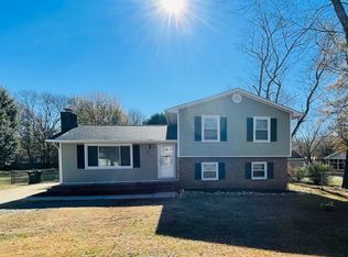 805 Davenport Rd, Simpsonville, SC 29680