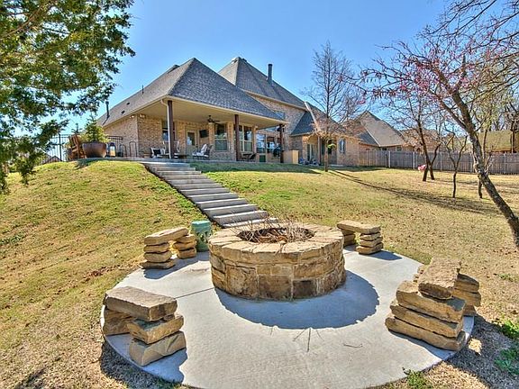 4th image of 10317 Ashewood Dr