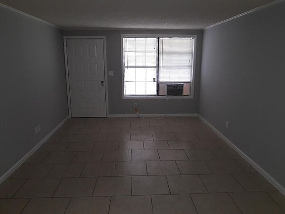 Living Room / Front Door