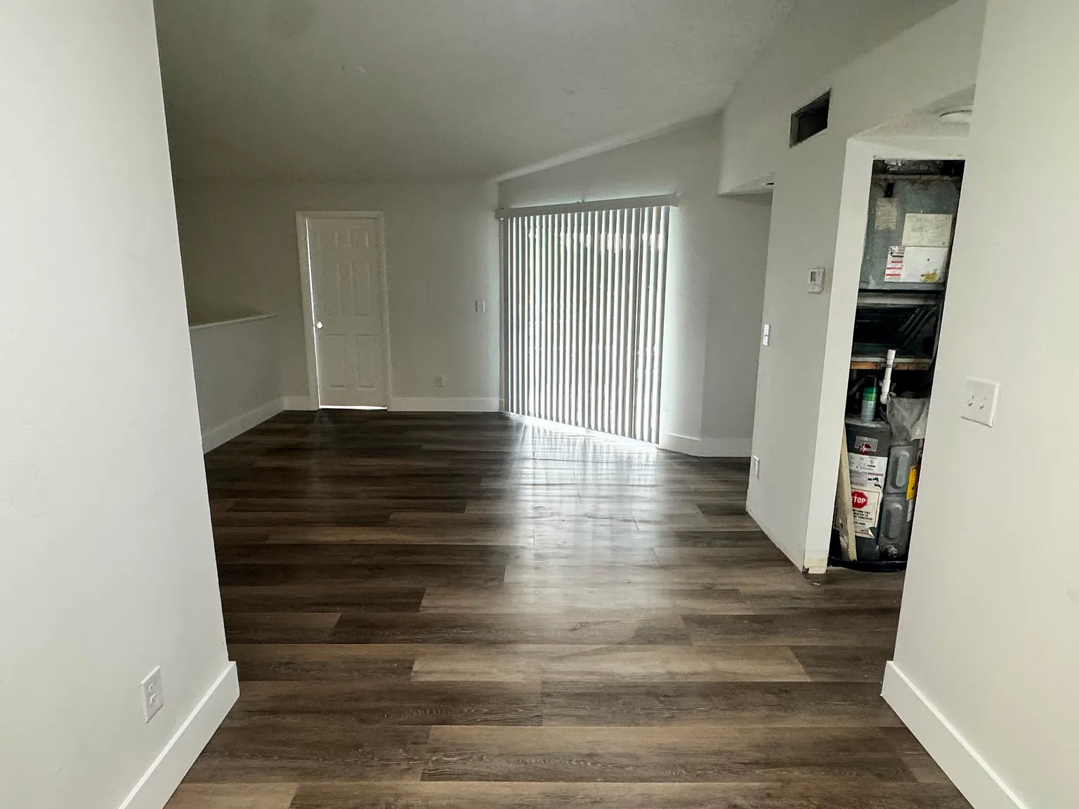 1 bed, 725 sqft, $1,600 — Photo 2