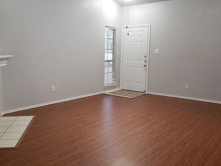 4514 Carmel Ln — Photo 6