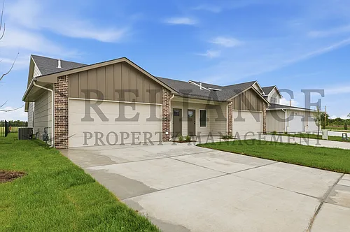 216 N Gowen St Photo 1