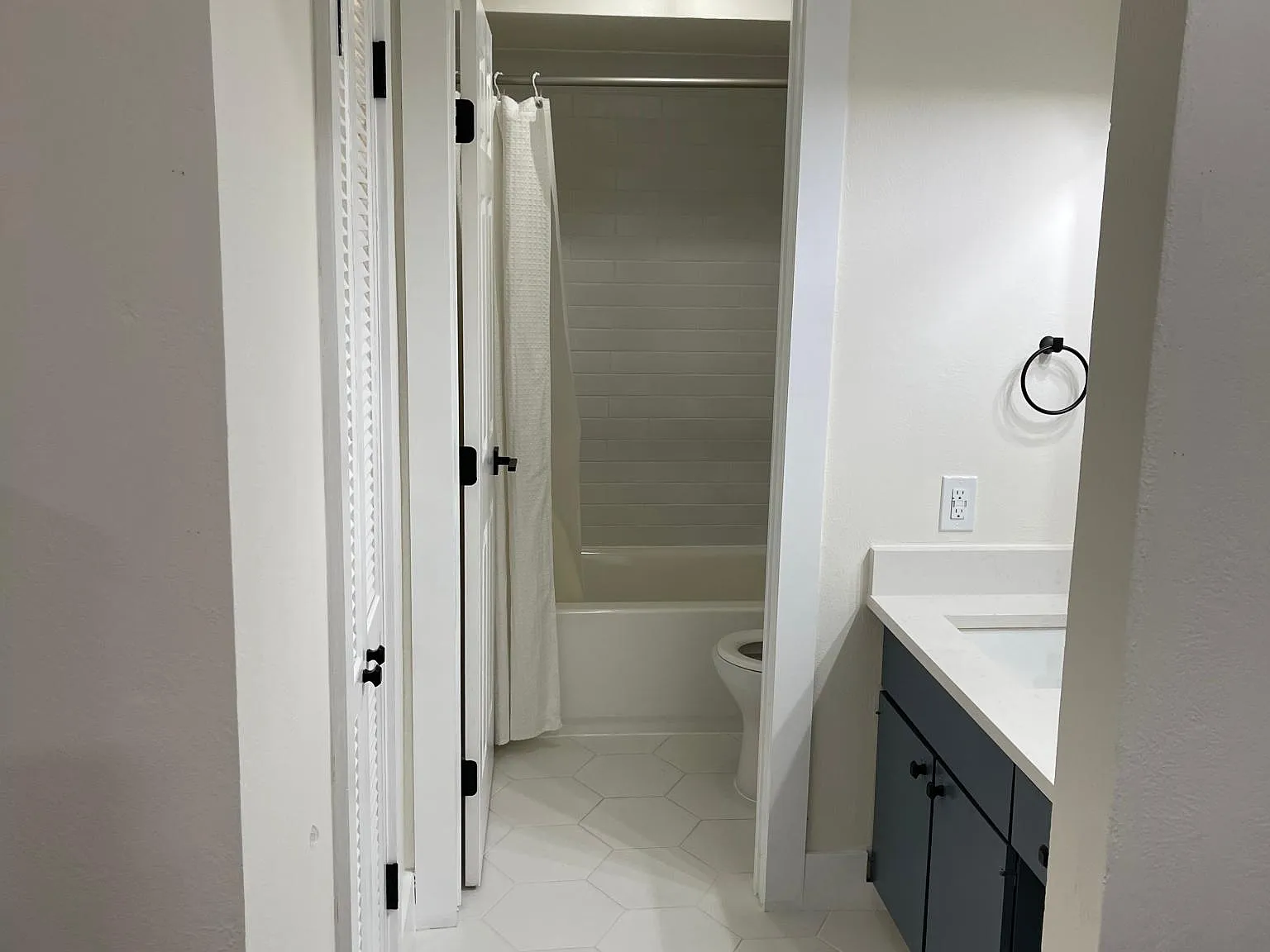 6026 Birchbrook Dr — Photo 2