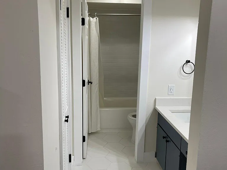 6026 Birchbrook Dr #116 — Photo 2