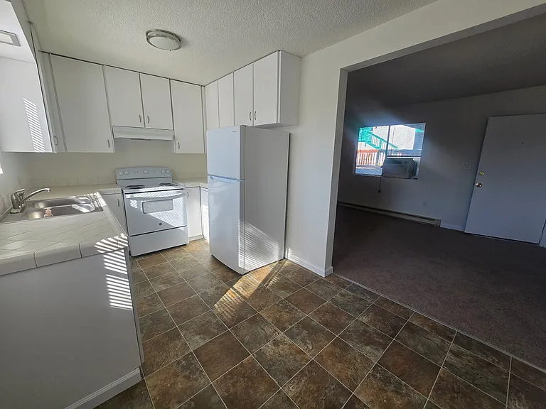 3364 E State Hwy #6 — Photo 2