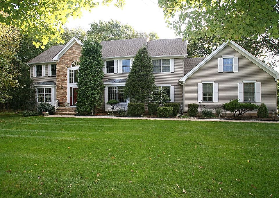 Front View of Home