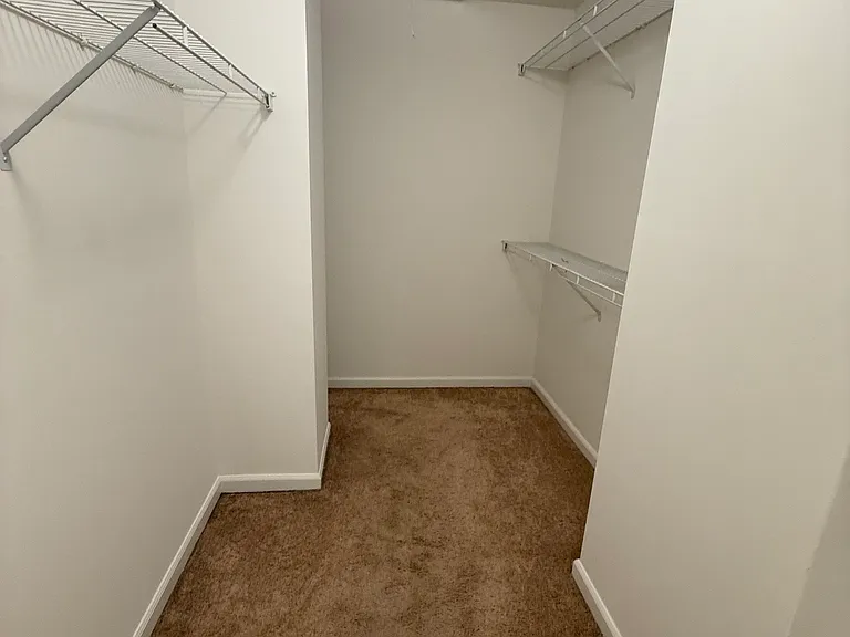 2435 Bedford St #21CC — Photo 17