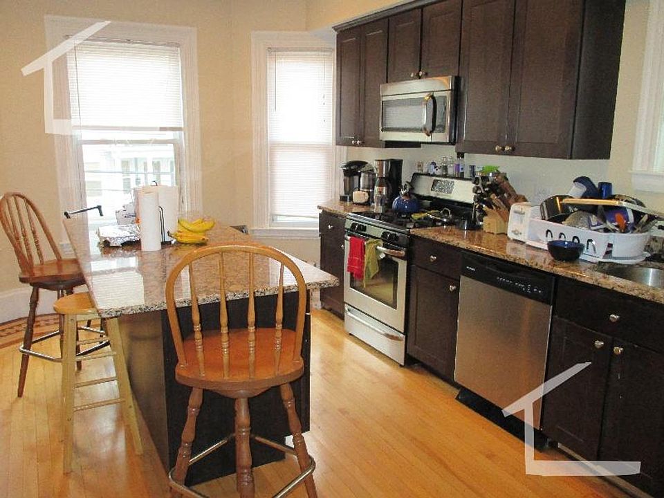 1st image of 29 Montcalm Ave #1