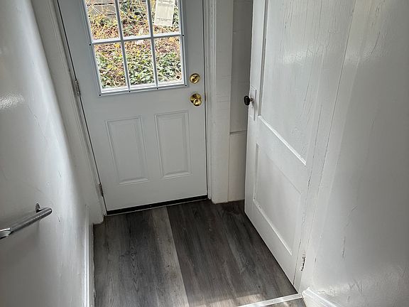 2nd image of 523 Raspberry St
