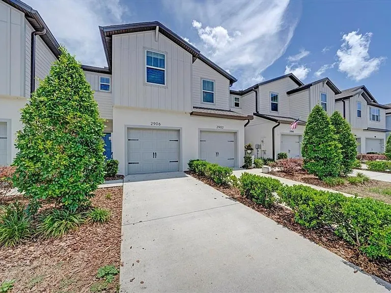 2906 Deer Pine Trl — Photo 3
