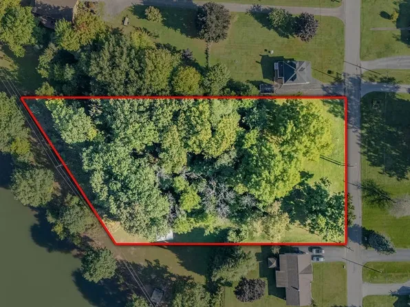 285 Erin Rd #26, Medina, NY 14103