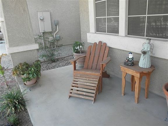 3rd image of 45733 W Guilder Ave