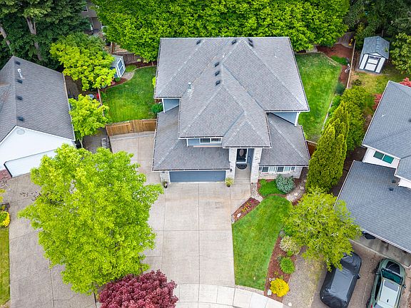 5th image of 6270 SW Tillamook Pl