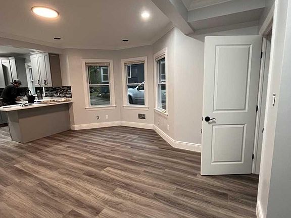 4th image of 35 Herbert Ave #1