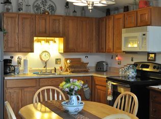 1133 Riverside Hts W, Pocono Lake, PA 18347