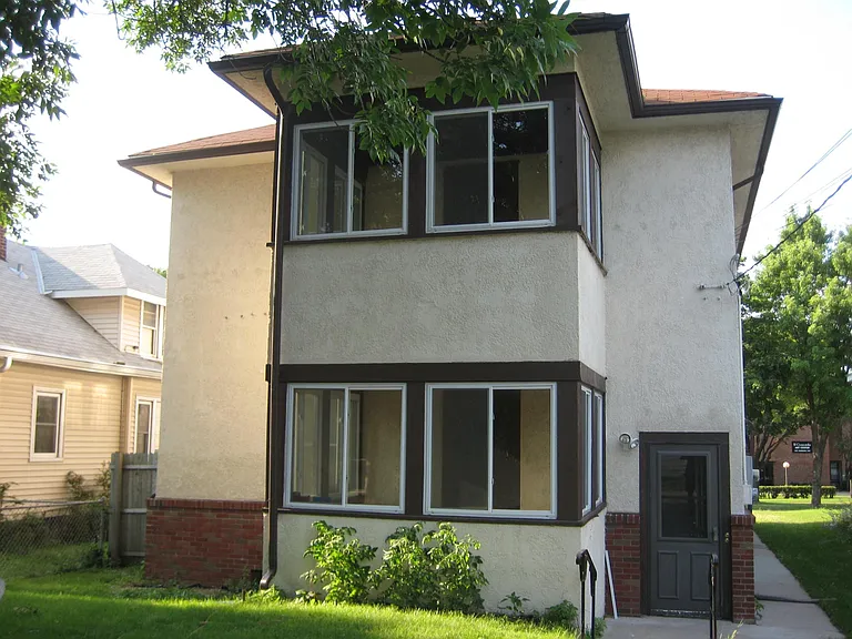 1298 Marshall Ave — Photo 2