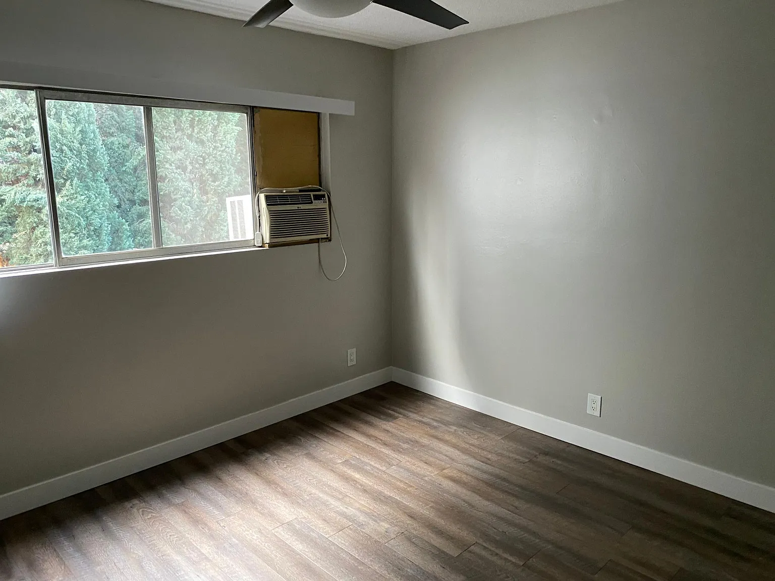 1 bed, 693 sqft, $2,050 — Photo 3