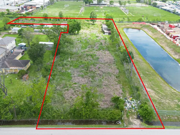 14234 Luthe Rd, Houston, TX 77039