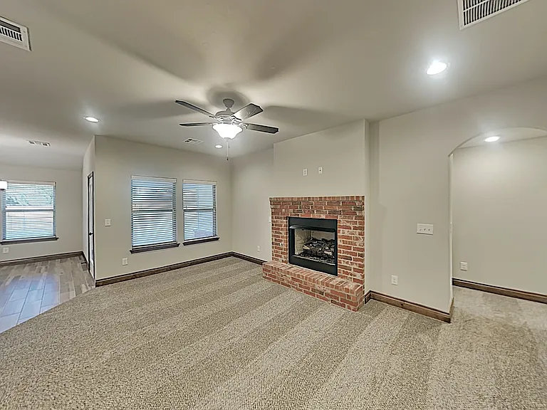 7050 Richardson Ct — Photo 4
